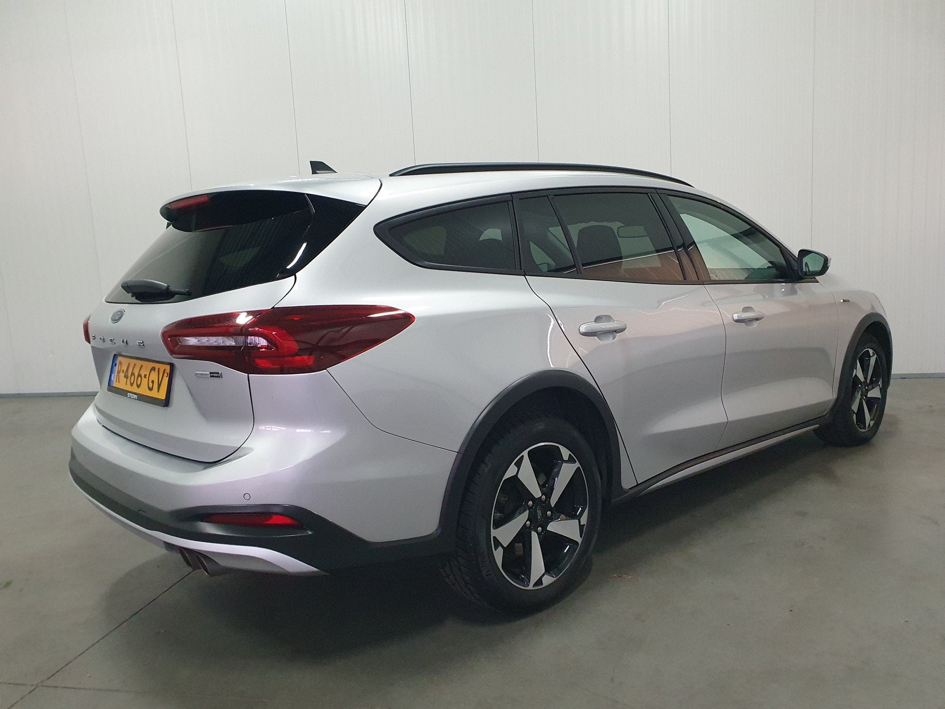 Ford FOCUS Wagon 1.0 EcoBoost Hybrid Active PDC/NAVI/CRUISE/, Auto's, Gebruikt, Origineel Nederlands, Handgeschakeld, Hybride Elektrisch/Benzine