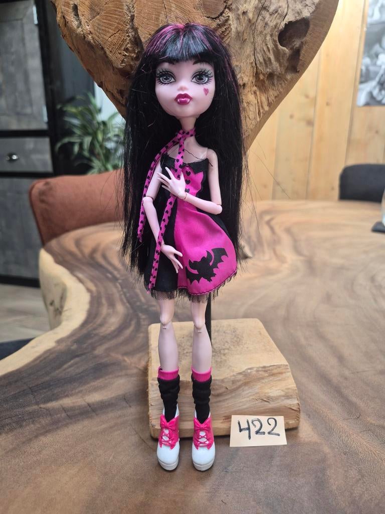 Monster High Draculaura pop - Zwart/Roze jurk, Ophalen of Verzenden