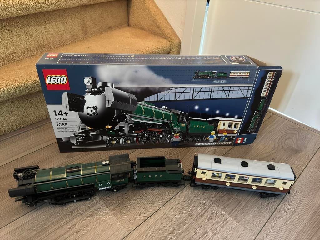 Lego 10194 emerald night train compleet zeldzaam, Ophalen of Verzenden, Zo goed als nieuw, Complete set, Lego