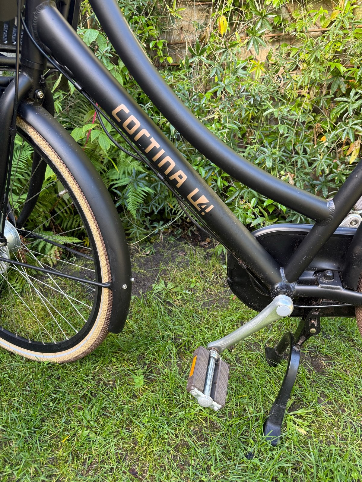 Cortina U4 Transport Jet Black Matt - Maat 61, Versnellingen, 56 cm of meer, Zo goed als nieuw, Schijfrem