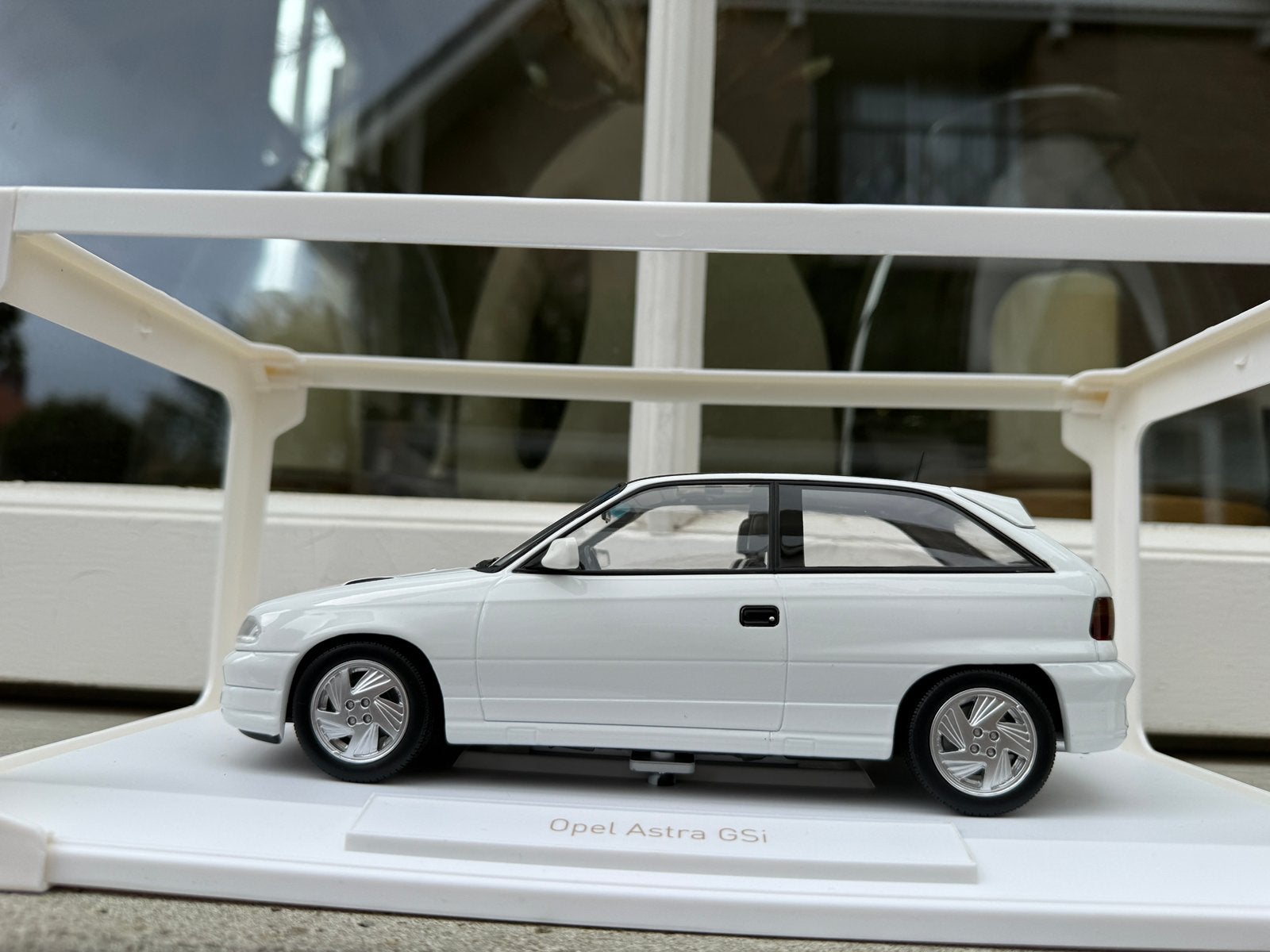 1:18 Opel Astra GSi Casablanca Wit 1991 Norev 183673, Auto, Norev, 70-72 Av. de Bohlen, Vaulx-en-Velin, 69120, France, Norev