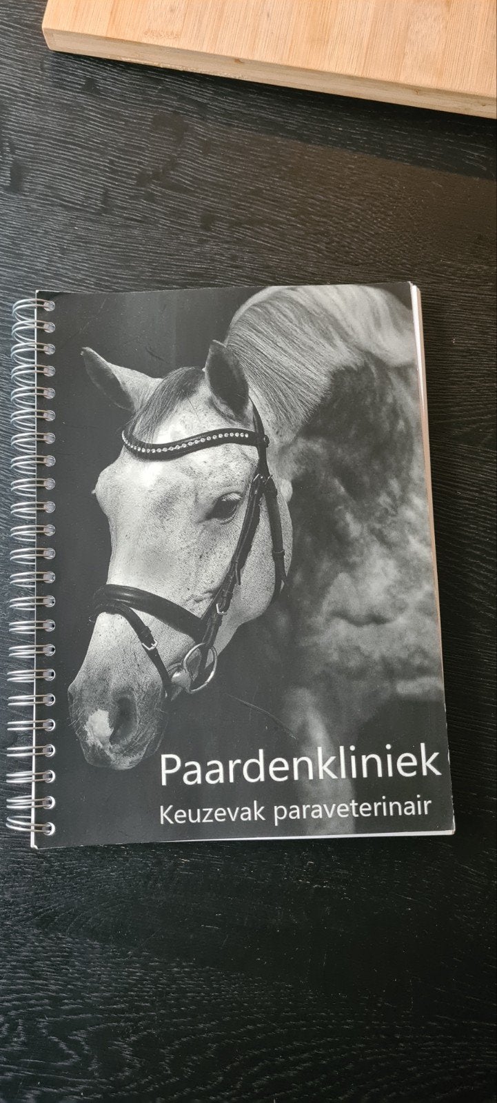 Paardenkliniek Keuzevak paraveterinair, Ophalen of Verzenden, Zo goed als nieuw, MBO, Onbekend