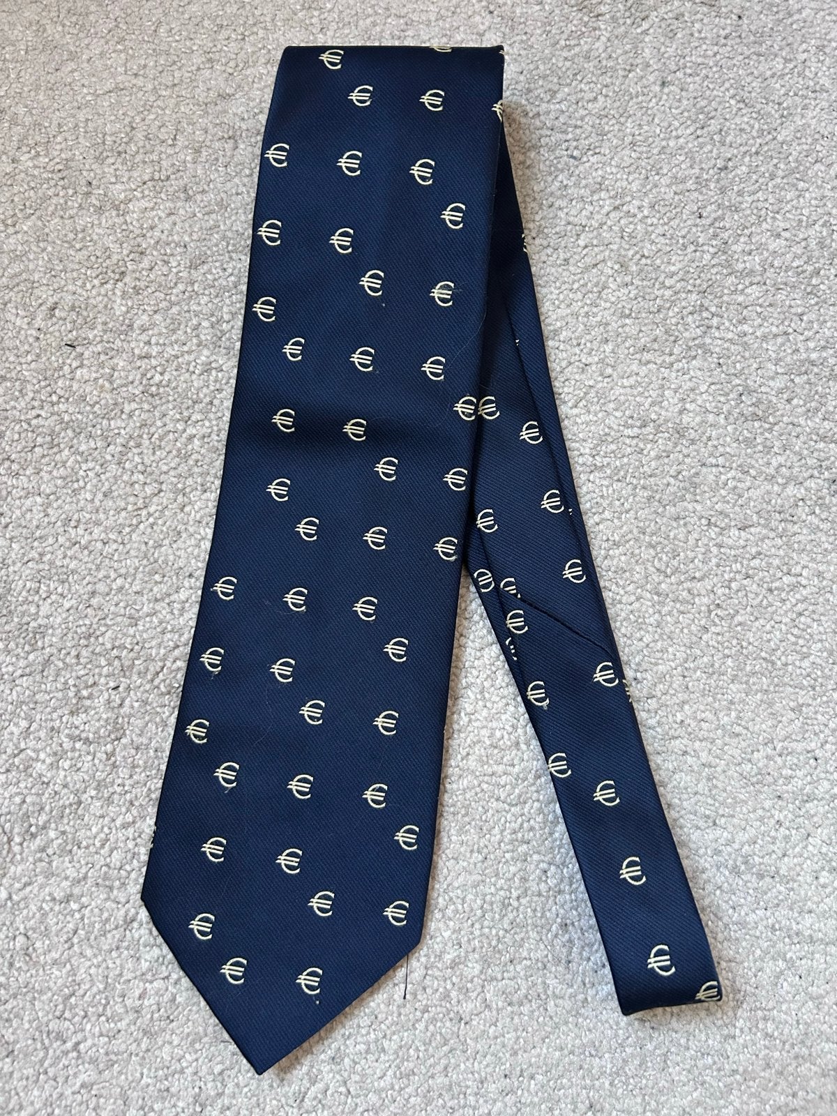 Grave Club Polyester stropdas euro patroon, Ophalen of Verzenden, Zo goed als nieuw, Blauw, Met patroon