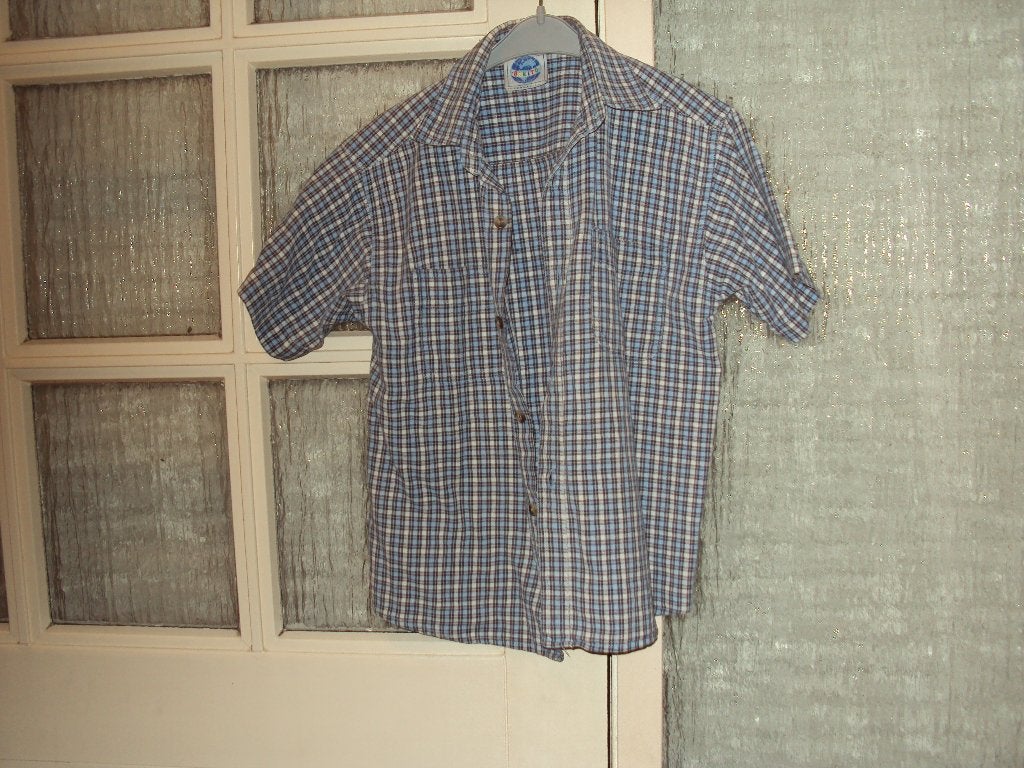 Breed blauw katoenen overhemd BAKITO BIJENKORF mt 116 zgan, Overhemd of Blouse, Ophalen of Verzenden, Zo goed als nieuw, Bijenkorf