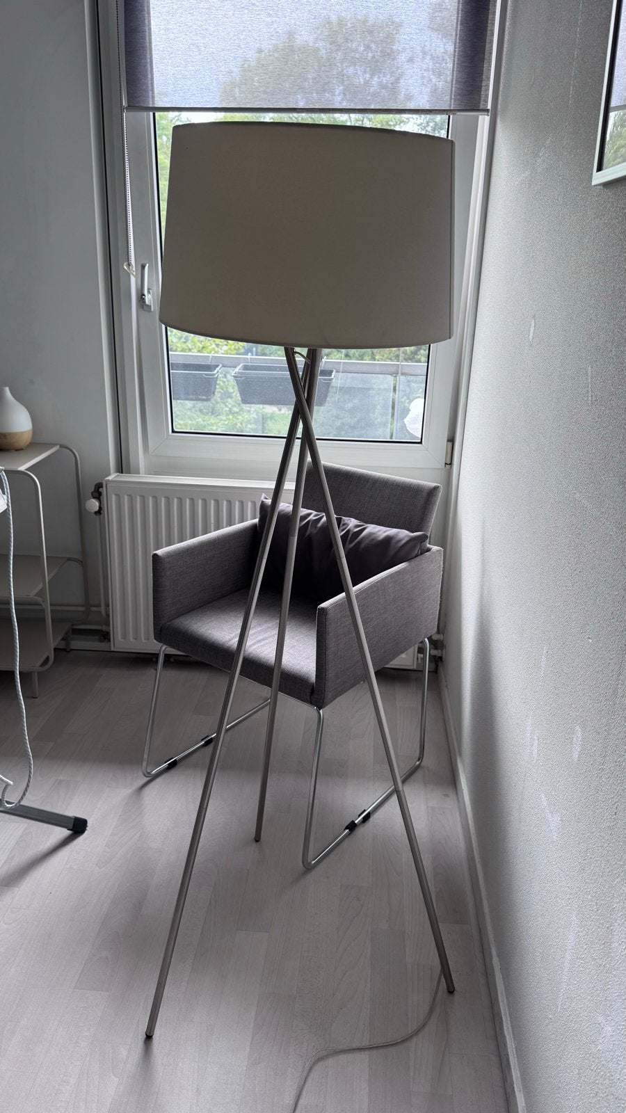Stijlvolle Vloerlamp met Stoffen Kap - Zo goed als nieuw, Huis en Inrichting, Ophalen, E27 (groot), Zo goed als nieuw, Metaal