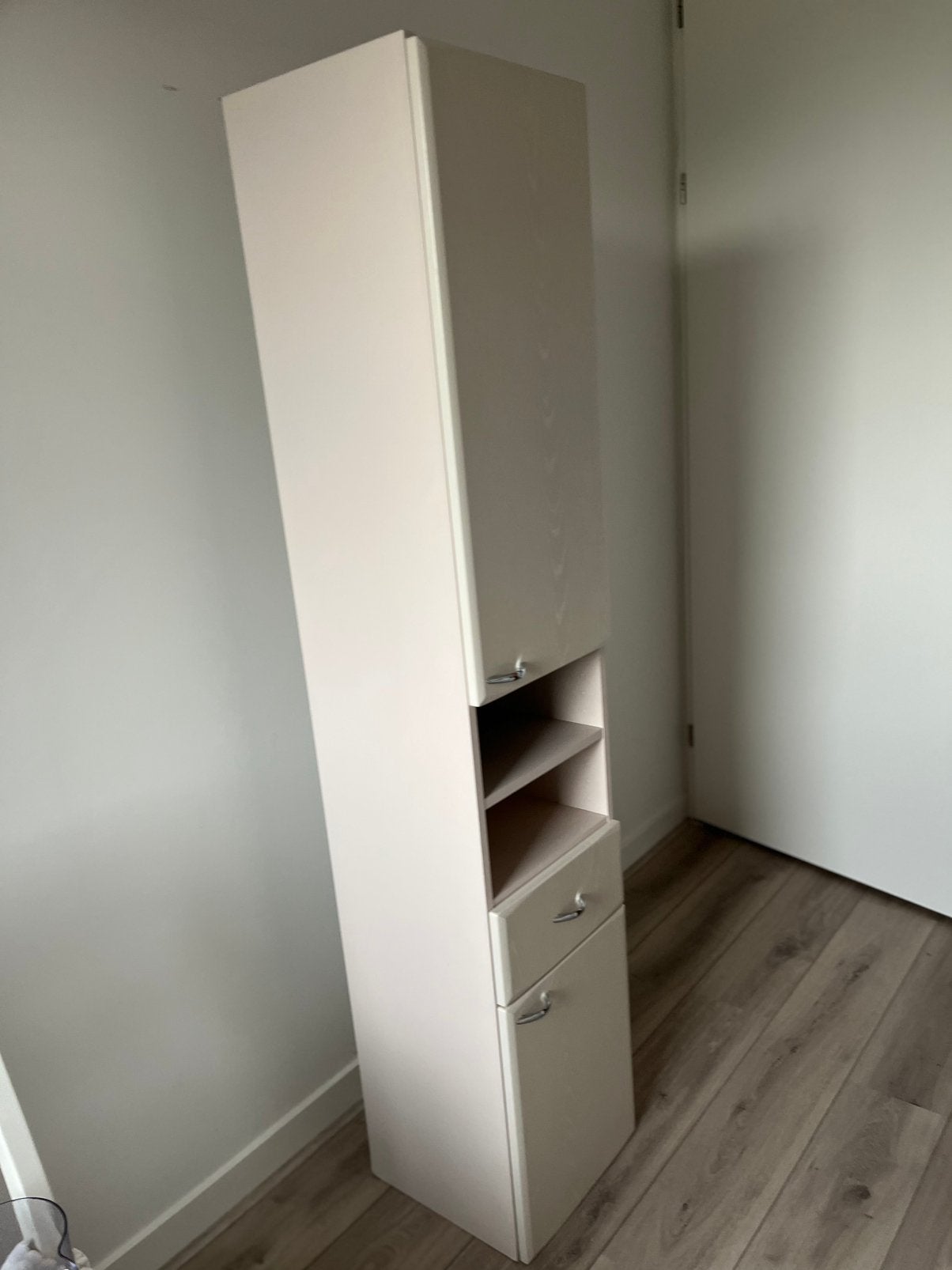 Badkamerkast : hoogt 176 cm, Ophalen, Minder dan 50 cm, Gebruikt, Overige typen