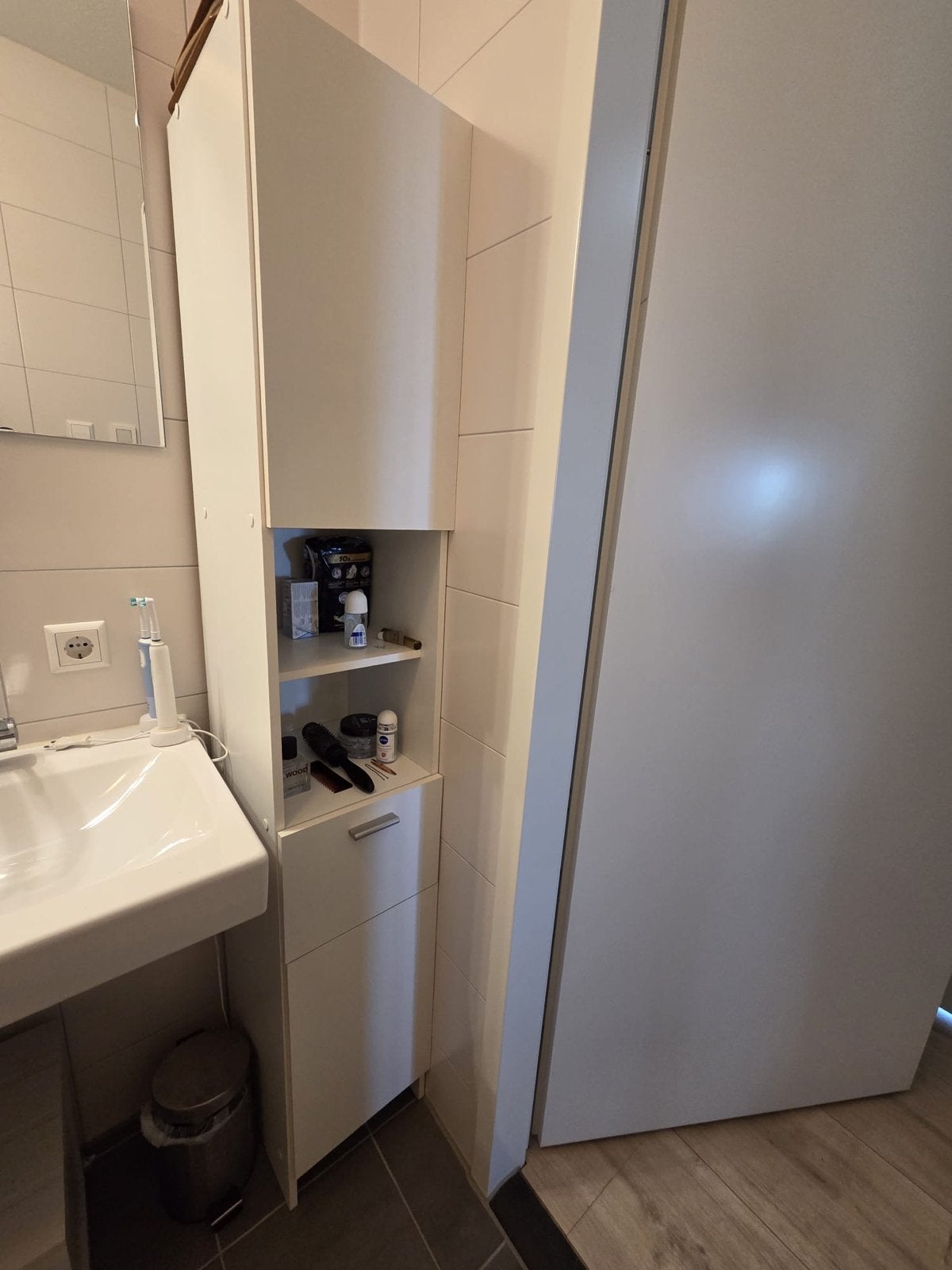 Witte badkamerkast met lades en planken, Ophalen, (Half)hoge kast, Minder dan 50 cm, Gebruikt