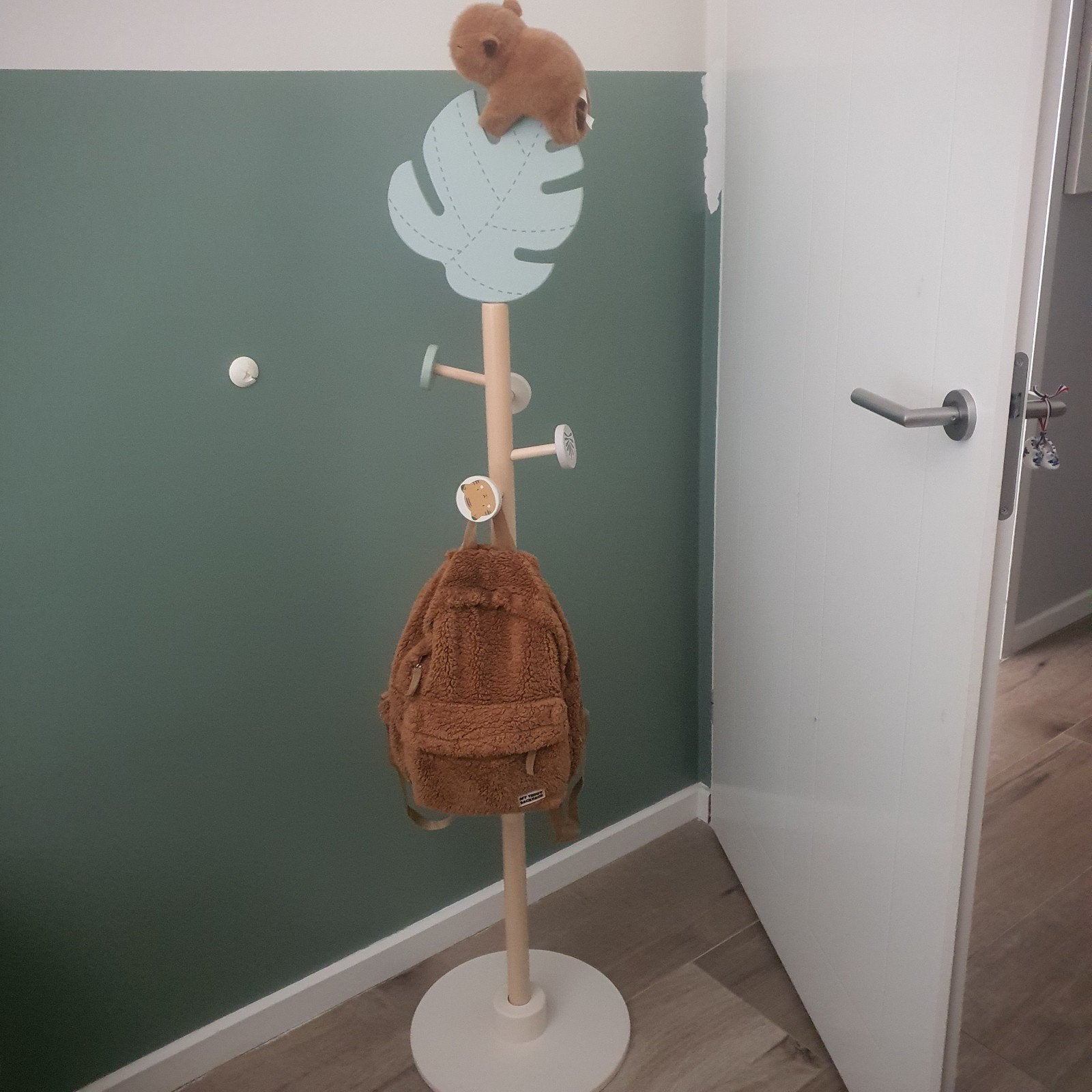 Leuke Kinderkapstok met Jungle Thema, Ophalen, 100 tot 150 cm, Zo goed als nieuw, Kinderkapstok