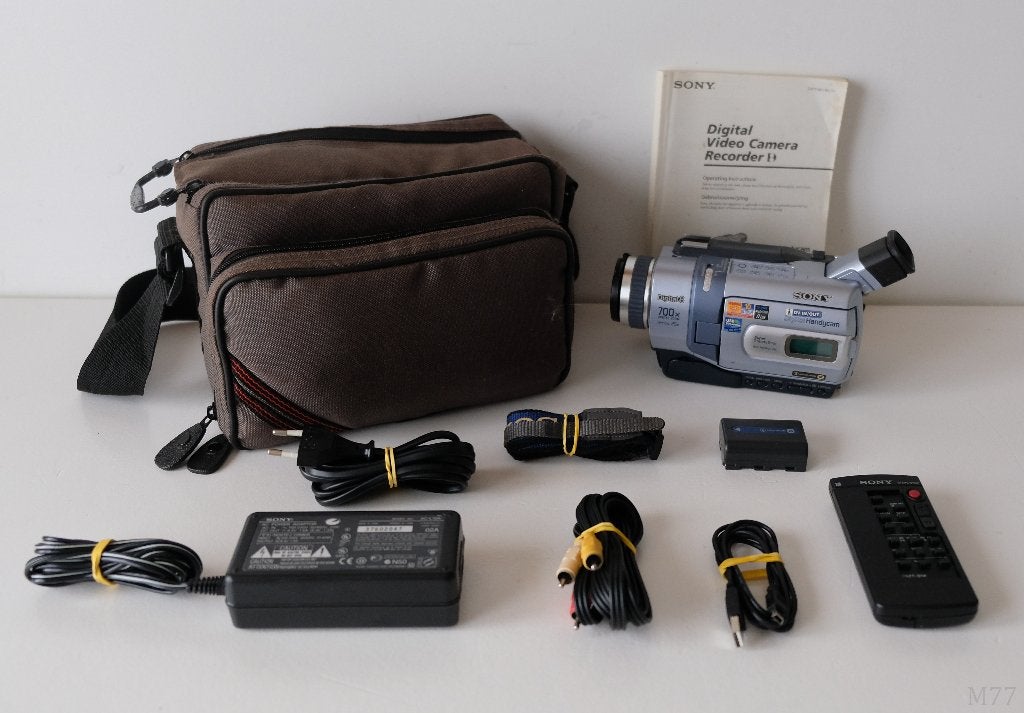 Sony DCR-TRV240E Digital 8 Camcorder (8mm/Hi8/Digital8), Audio, Tv en Foto, Videocamera's Analoog, Ophalen of Verzenden, Overige soorten