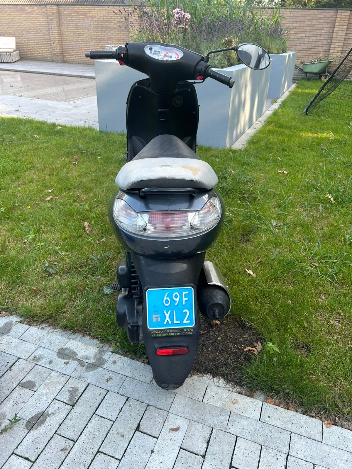 Peugeot vivacity loopt goed, Fietsen en Brommers, Scooters | Peugeot, Ophalen, Zo goed als nieuw, Tweetakt, Vivacity