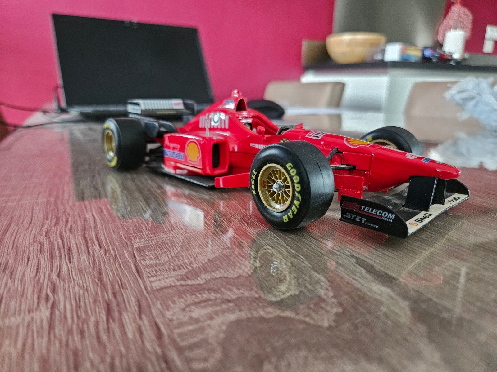 Ferrari F310 1:20, Ophalen of Verzenden, Maisto