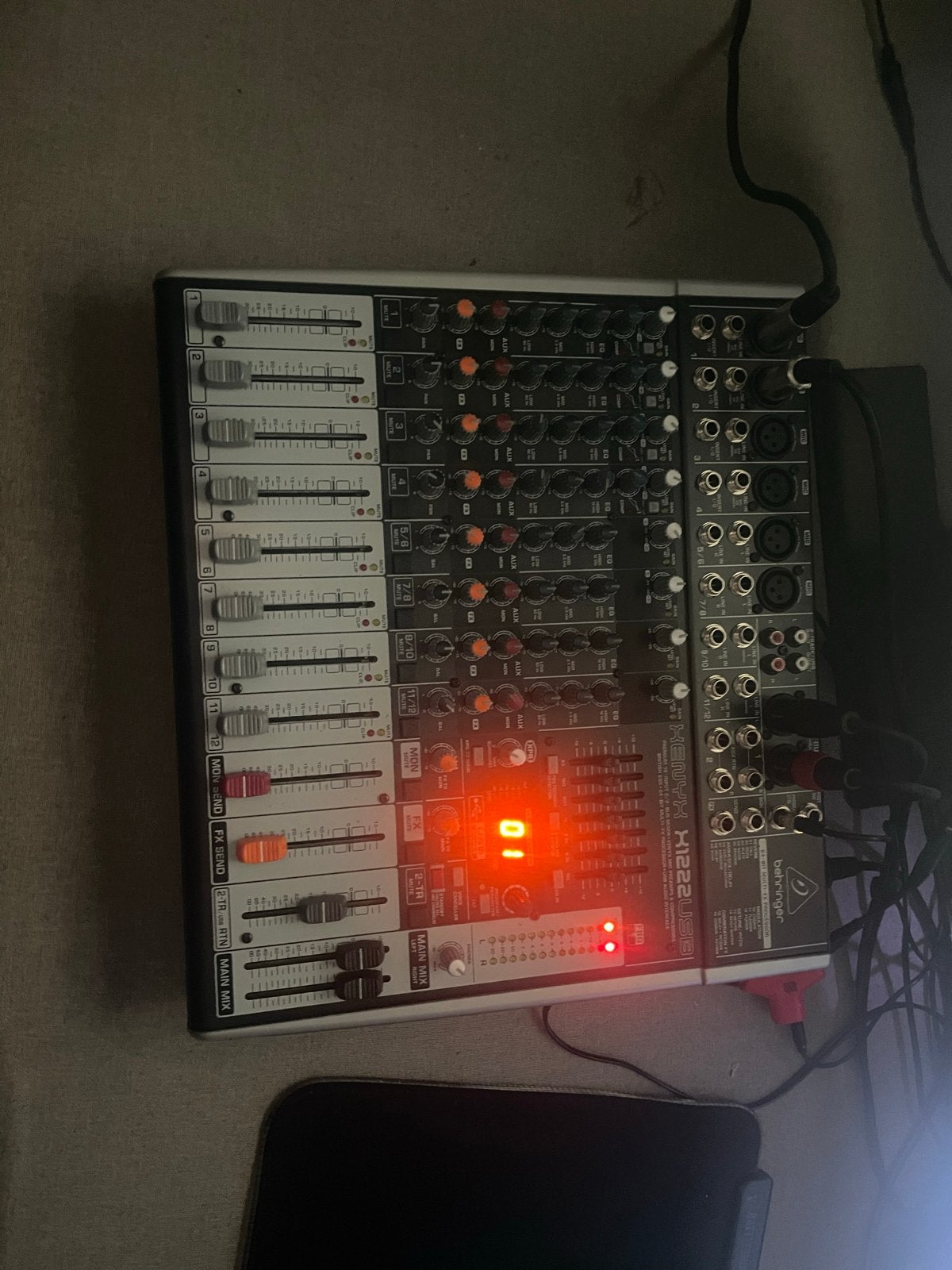 Behringer Xenyx X1222USB Mixer - Studio & Live, Ophalen, Gebruikt, 10 tot 20 kanalen, Microfooningang