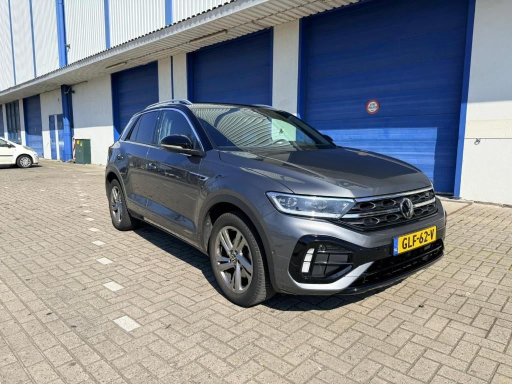 Volkswagen T-Roc 1.0 TSI R-Line Facelift, Auto's, Voorwielaandrijving, Particulier, 3 cilinders, SUV of Terreinwagen