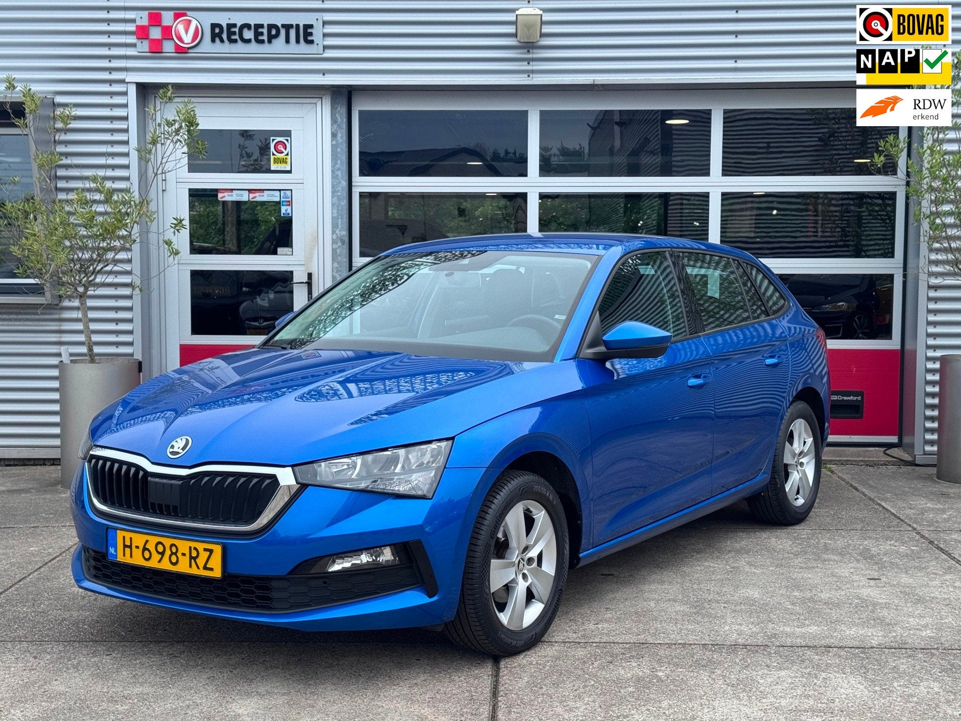 Skoda Scala 1.0 TSI Ambition Cruise / Carplay / Trekhaak, Auto's, Voorwielaandrijving, Dealer onderhouden, Scala, Gebruikt
