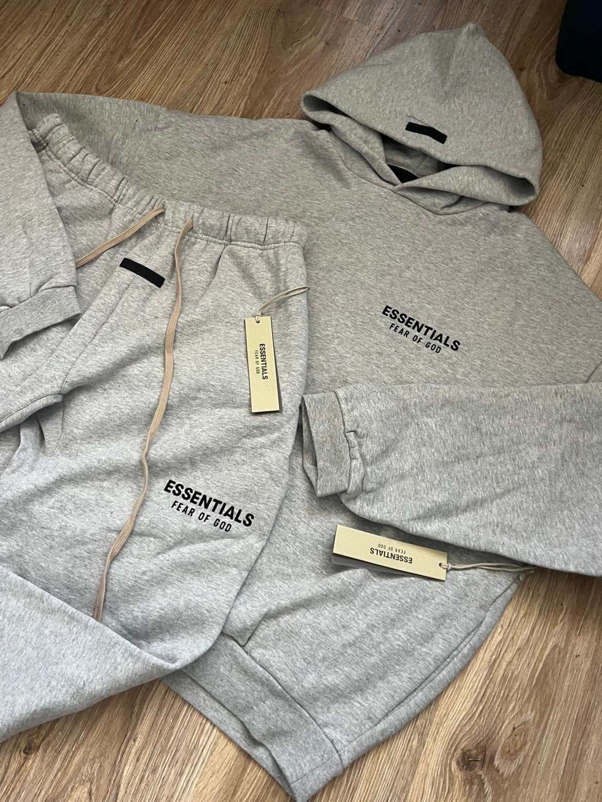 Essentials Trainingspak - Grijs, Kleding | Dames, Ophalen of Verzenden, Nieuw, Grijs