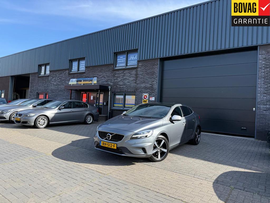 Volvo V40 2.0 T4 Business Sport | 1E EIGENAAR | 12MND GARANT, Voorwielaandrijving, Gebruikt, Automatische klimaatregeling, Bedrijf