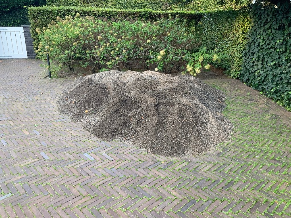 Basalt split 2 a 3 m3, Tuin en Terras, Ophalen, Gebruikt, Antraciet, Split
