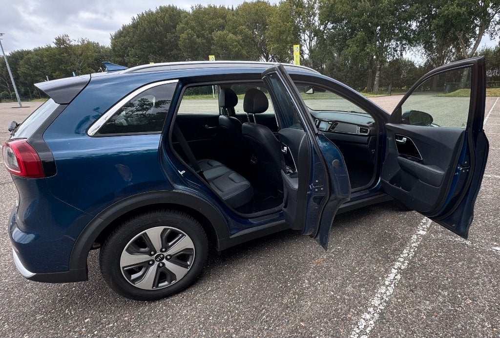 Foto 20 van Kia Niro Hybrid DynamicLine | Automaat | CarPlay | Camera