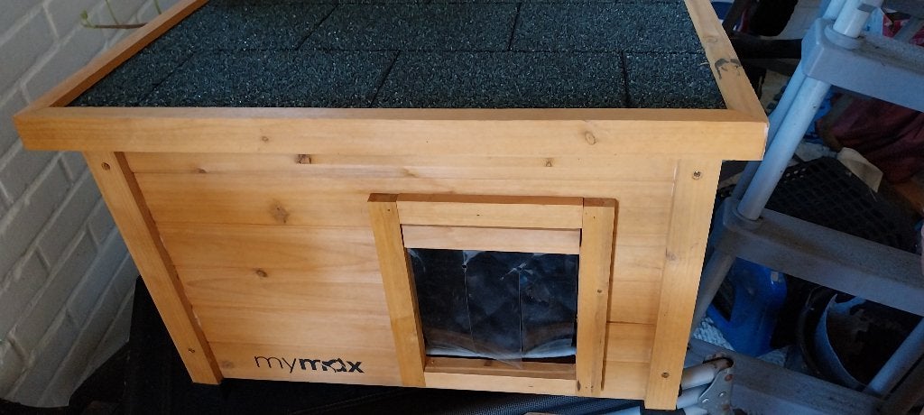 Kattenhuisje voor buiten, Dieren en Toebehoren, Ophalen, Zo goed als nieuw