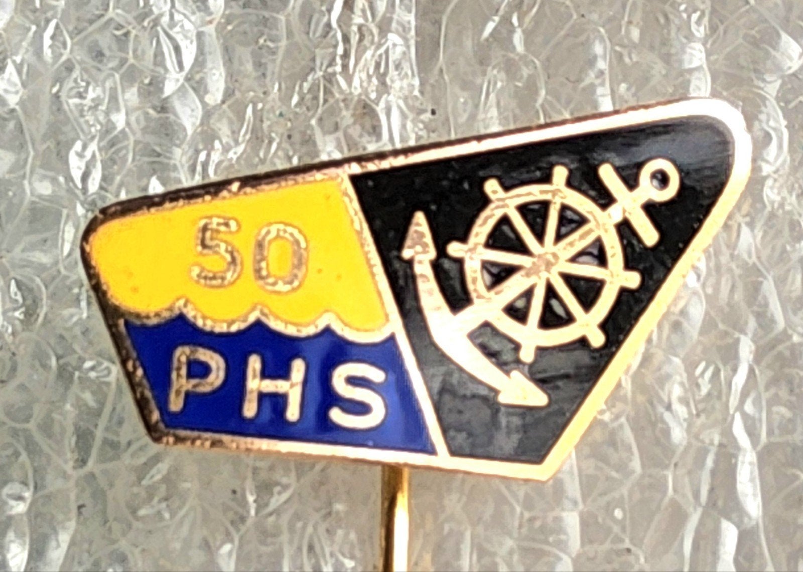 Emaille Speldje PHS 50 - Marine/Nautisch Thema, Ophalen of Verzenden, Gebruikt, Overige onderwerpen, Speldje of Pin