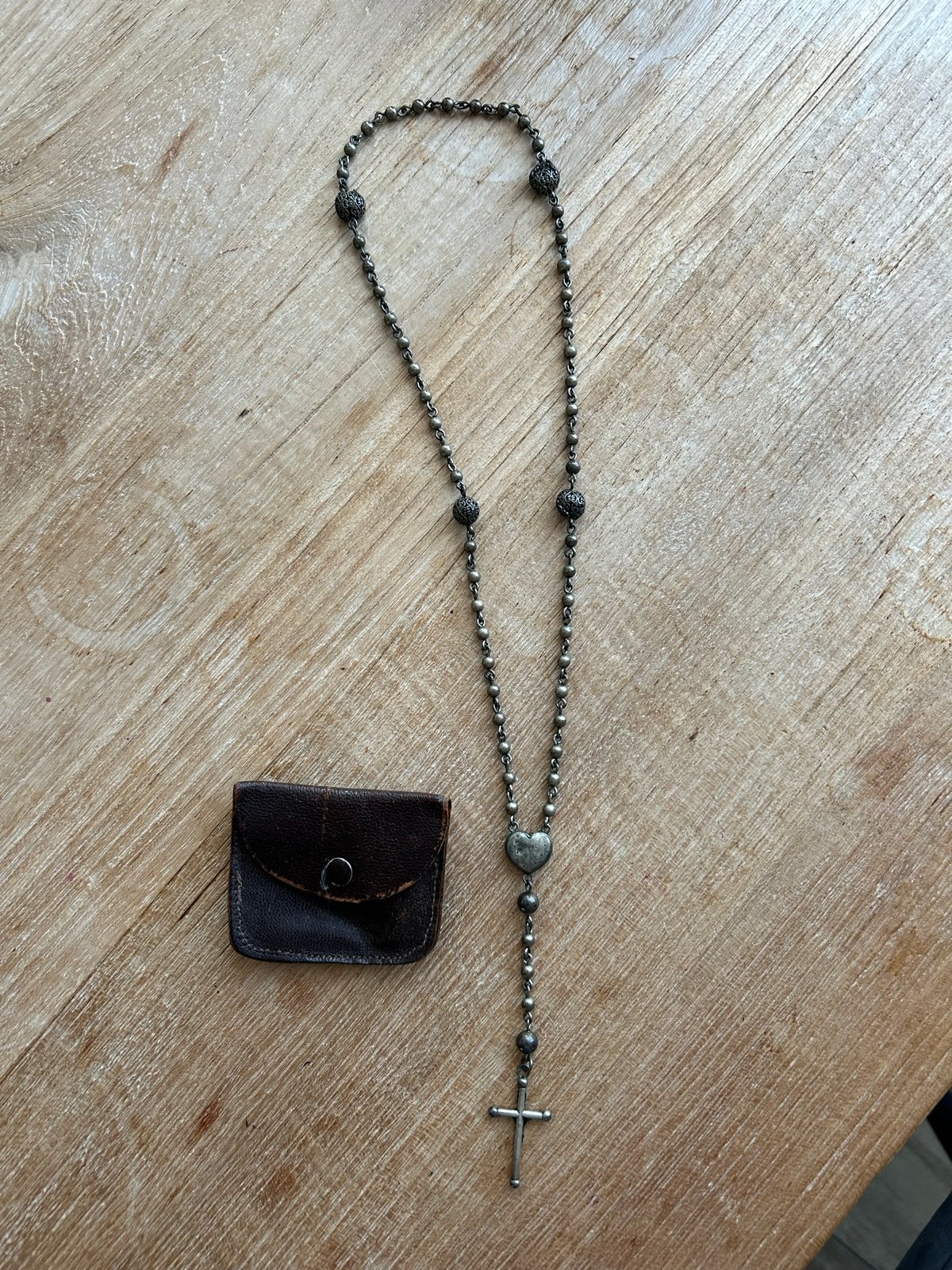 Antieke rozenkrans met leren etui, Ophalen of Verzenden