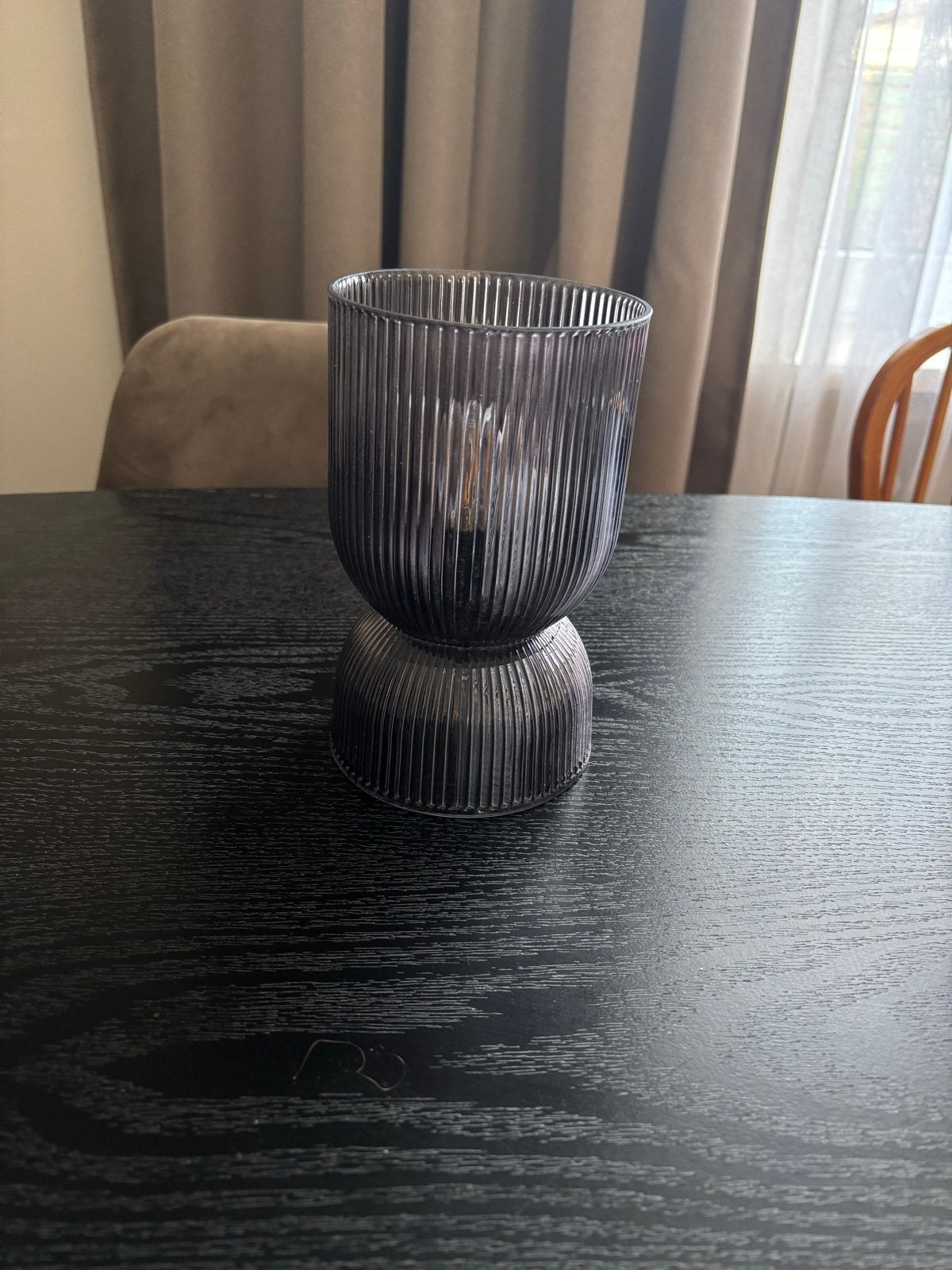 Moderne zwarte tafellamp met geribbeld glas, Ophalen, Grijs, Met stekker, Modern