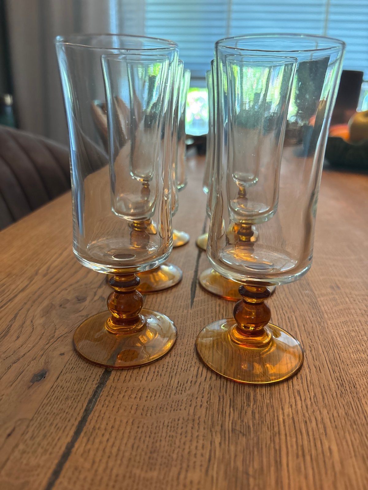 Set van 6 vintage borrelglaasjes met amberkleurige voet, Ophalen