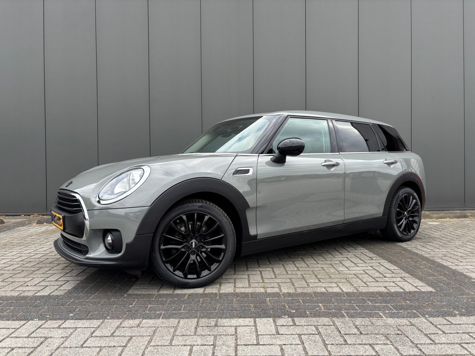 MINI Clubman 1.5 Chili Automaat | 1e Eigenaar | APK 2027