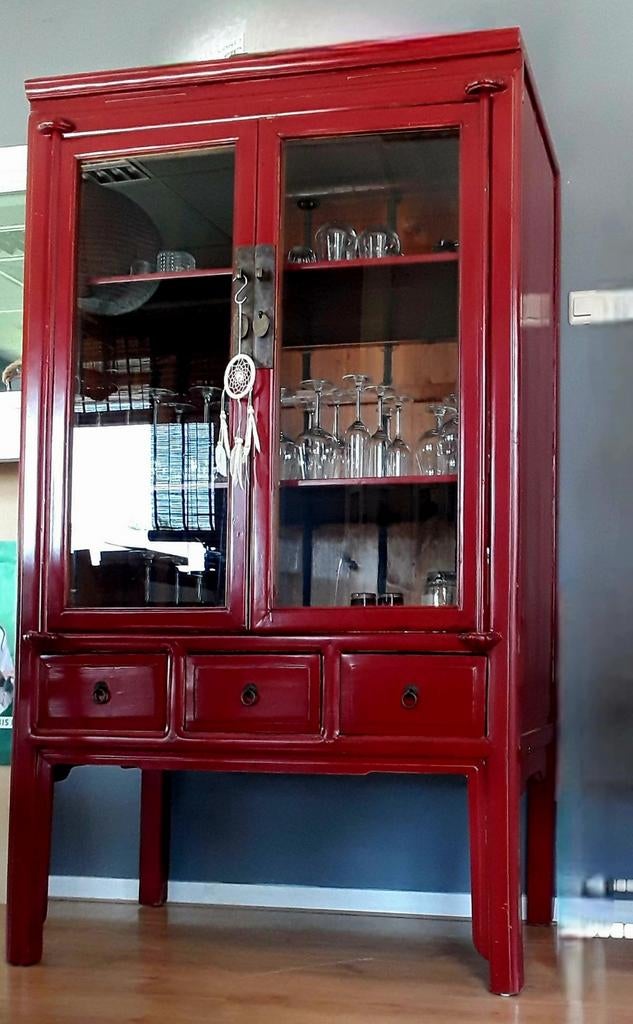 Unieke oude houten Chinese vitrine kast, Huis en Inrichting, Kasten | Vitrinekasten, Ophalen of Verzenden