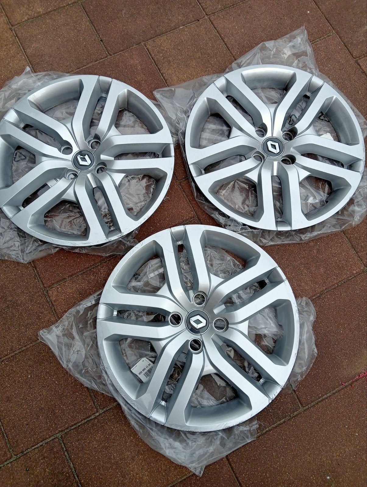 Renault Clio wieldoppen 3 stuks, 16 inch, Ophalen