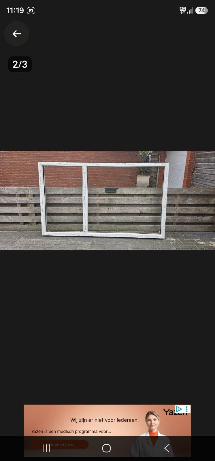 Nieuwe kunststof kozijn in crème kleur (RAL 9001