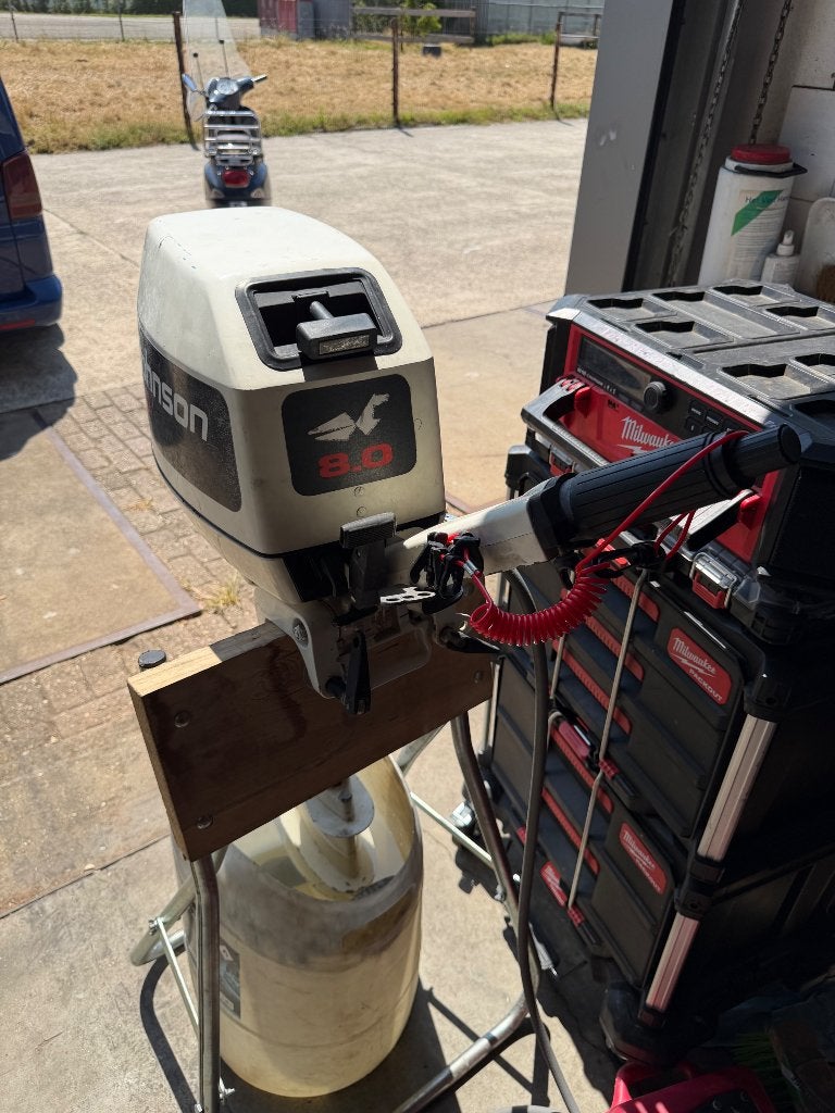 Johnson 8pk Buitenboordmotor, Ophalen, Zo goed als nieuw, Motor en Techniek, Zeilboot of Motorboot