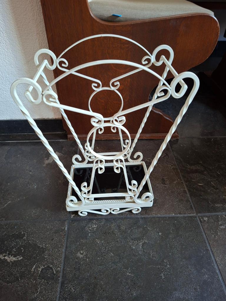 Vintage smeedijzer paraplubak, Ophalen