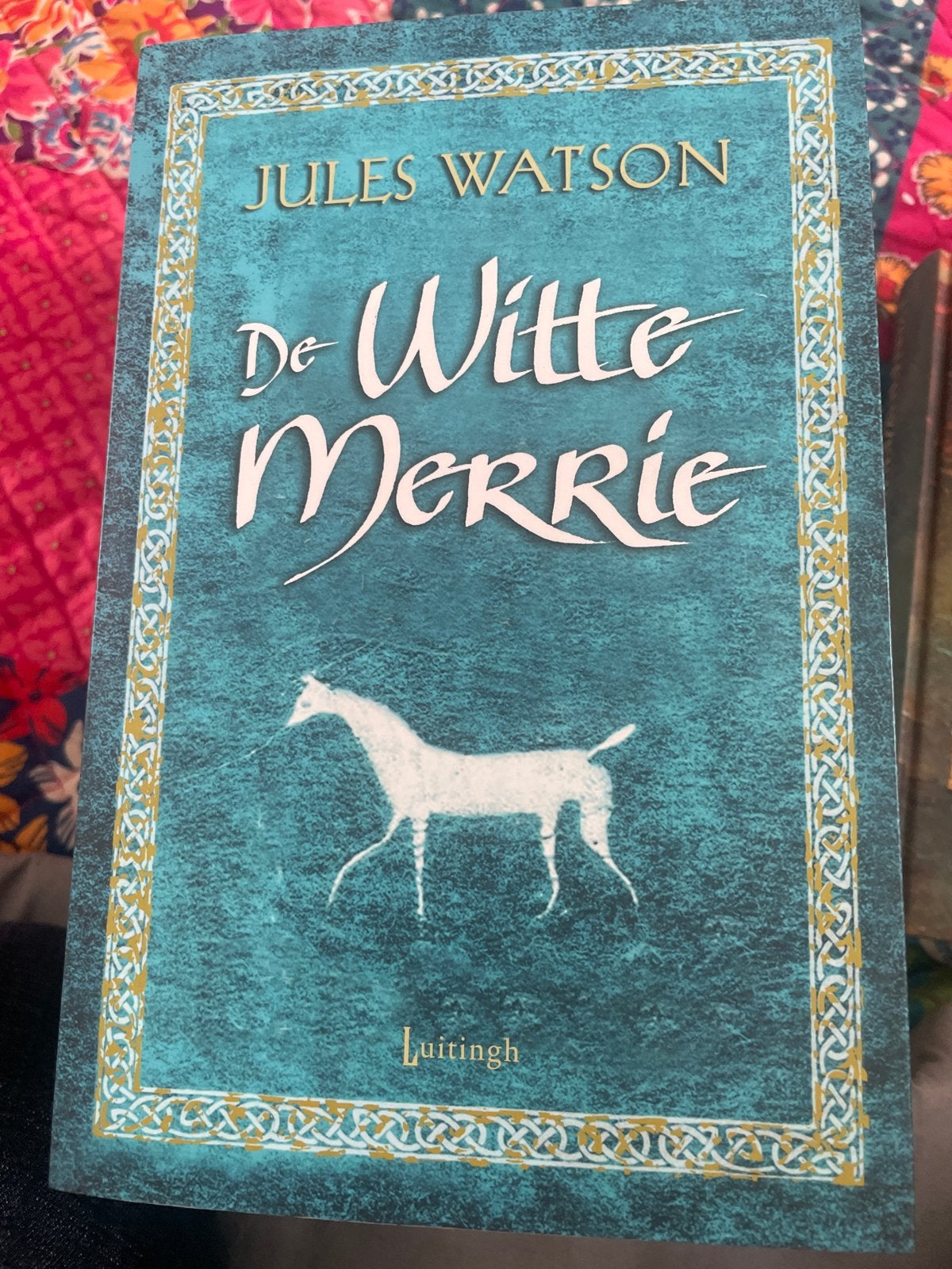 De Witte Merrie - Jules Watson (Zo goed als nieuw), Ophalen of Verzenden, Gelezen