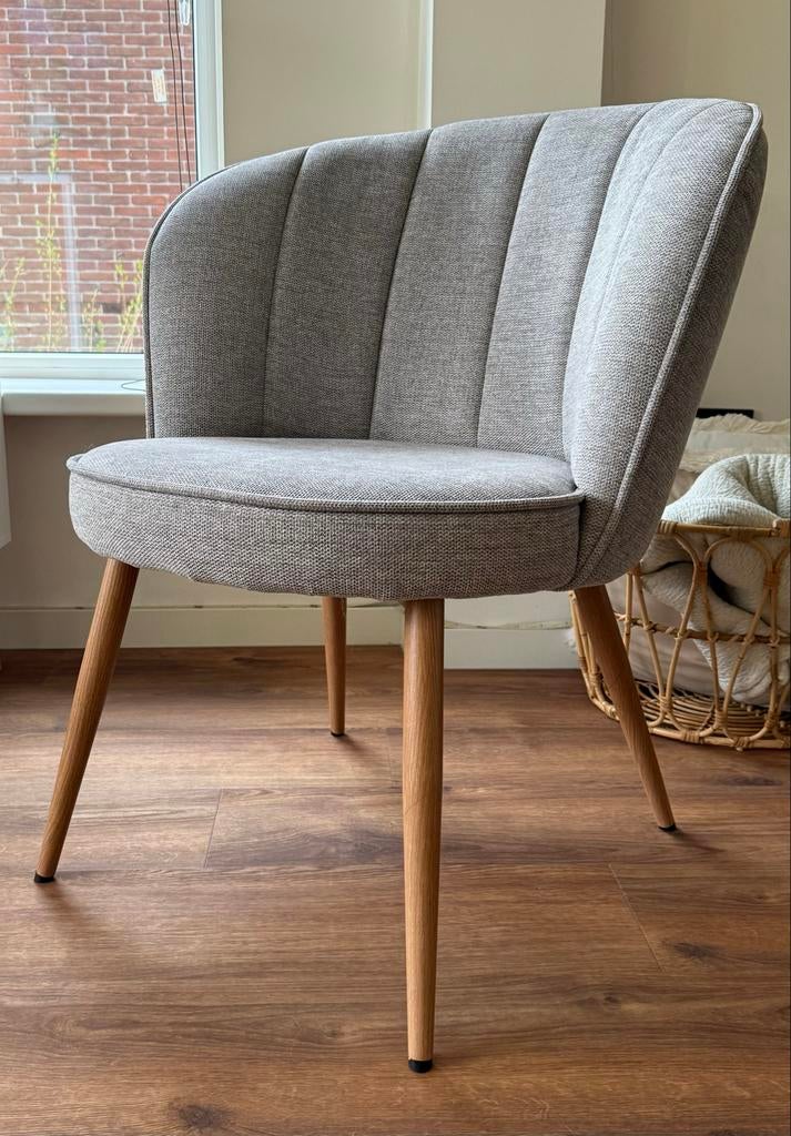 grijze stoel , Jysk, Ophalen, Zo goed als nieuw, Hout, Eén