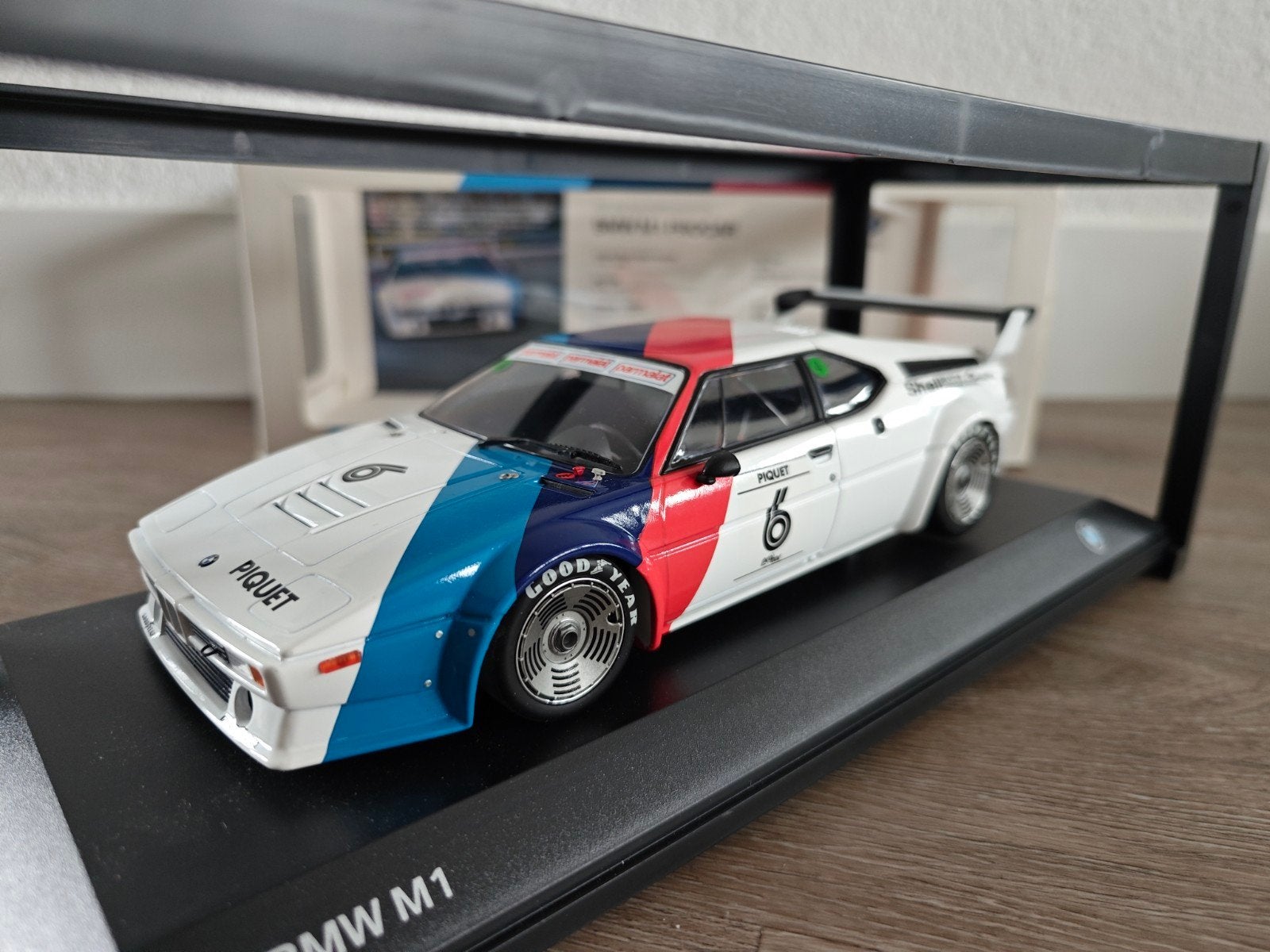 Minichamps BMW M1 Pro Car 1979 #6 Piquet dealer editie, Hobby en Vrije tijd, Ophalen of Verzenden, Gebruikt, Auto, MiniChamps
