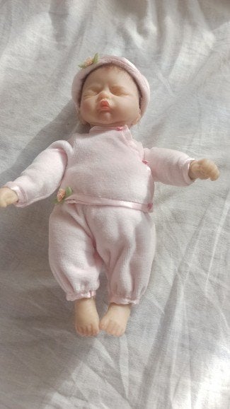 Baby popje 25 cm, Ophalen of Verzenden, Nieuw, Pop, Levensecht of Reborn