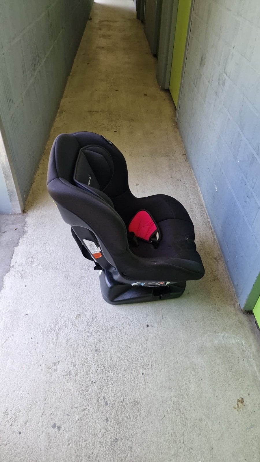 Cabino Autostoel - Zwart met roze accenten, Overige merken, 9 t/m 18 kg, Ophalen of Verzenden, Gebruikt