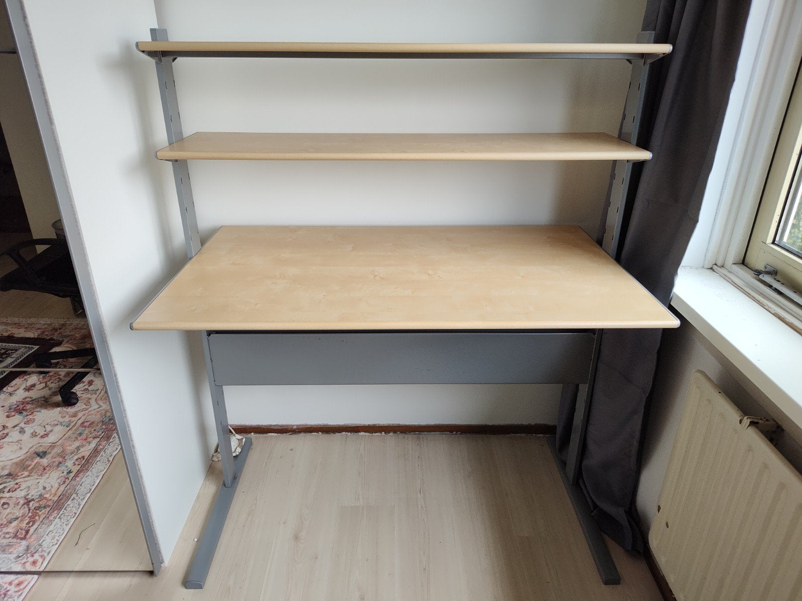 Computerbureau met twee verstelbare planken, Huis en Inrichting, Bureaus, Ophalen, 72 cm, Hout, 121 cm