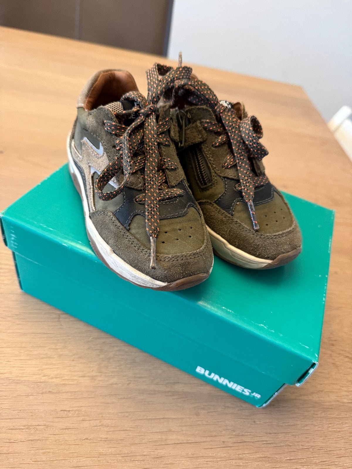 Bunnies JR J. Sneakers - Maat 26, Gebruikt, Schoenen, Ophalen of Verzenden, Jongen