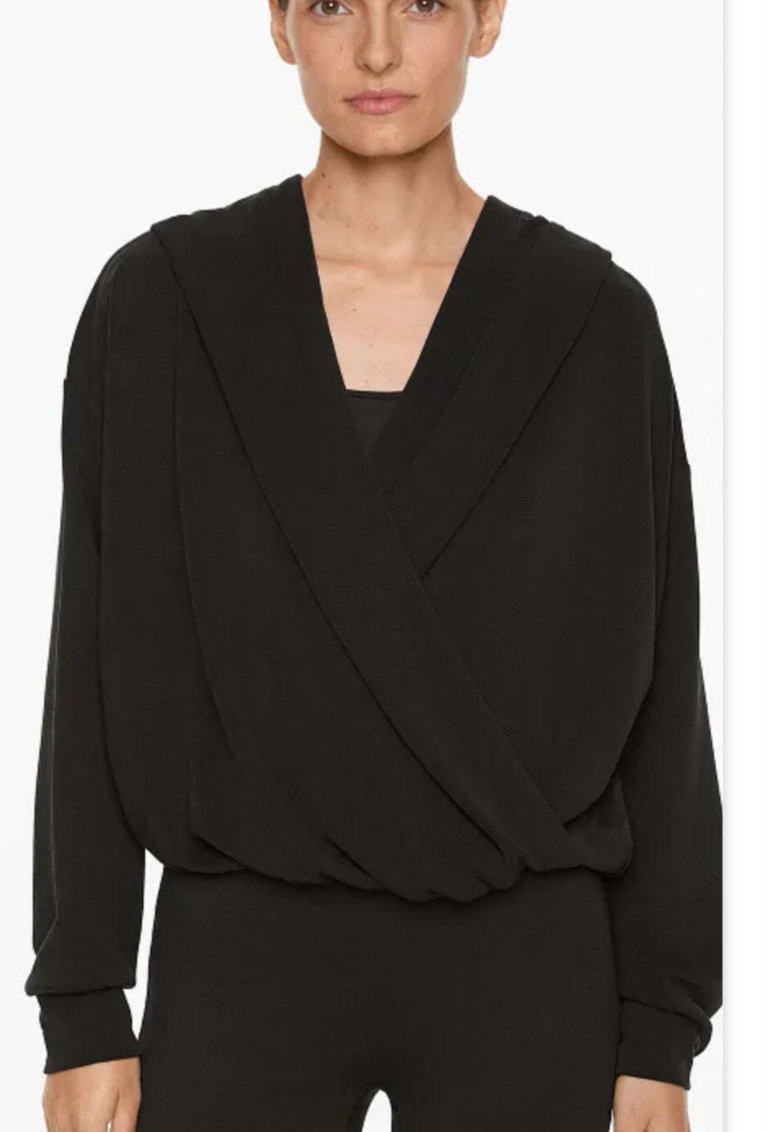 OYSHO sweatshirt zwart maat M
2x gedragen dus nog zo goed al, Maat 38/40 (M), Oysho, Zwart, Ophalen of Verzenden