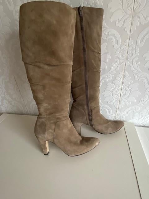 Hoge laarzen, merk JIGSAW, suède, maat 40, beige *NIEUW*, Kleding | Dames, Hoge laarzen, Jigsaw, Beige, Nieuw