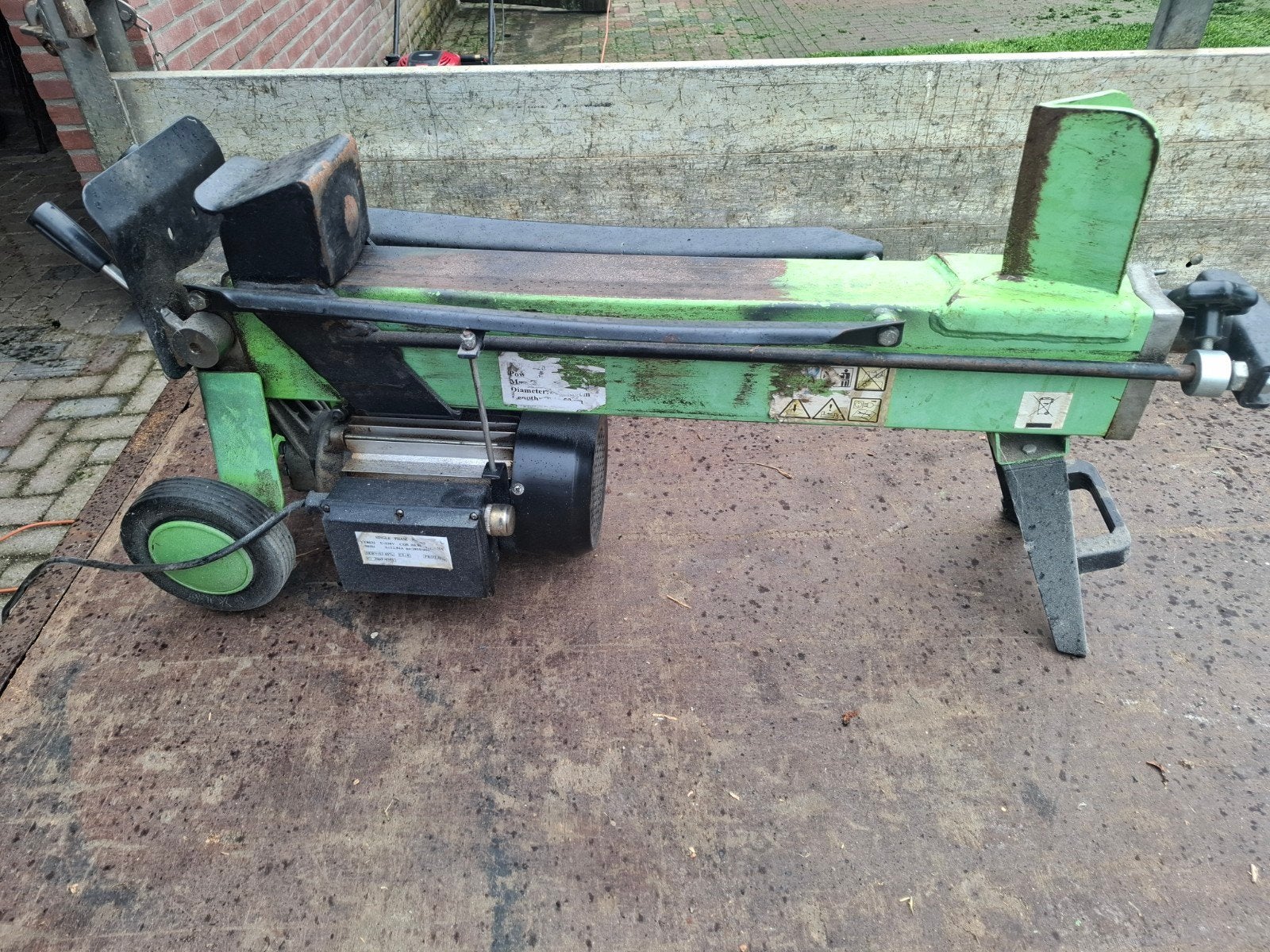 Teab , 7 tons houtklover, Tuin en Terras, Ophalen, Gebruikt, Elektrisch, Liggend