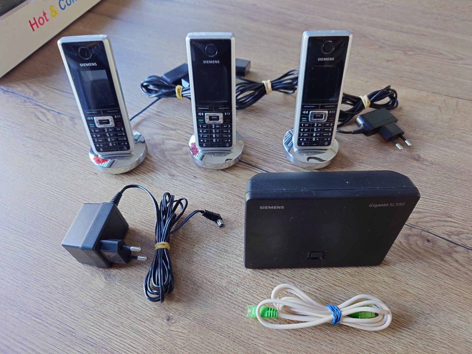 Siemens Gigaset SL550 Luxe DECT set met 3 handsets, Ophalen of Verzenden, Gebruikt, 3 handsets, Stralingsarm