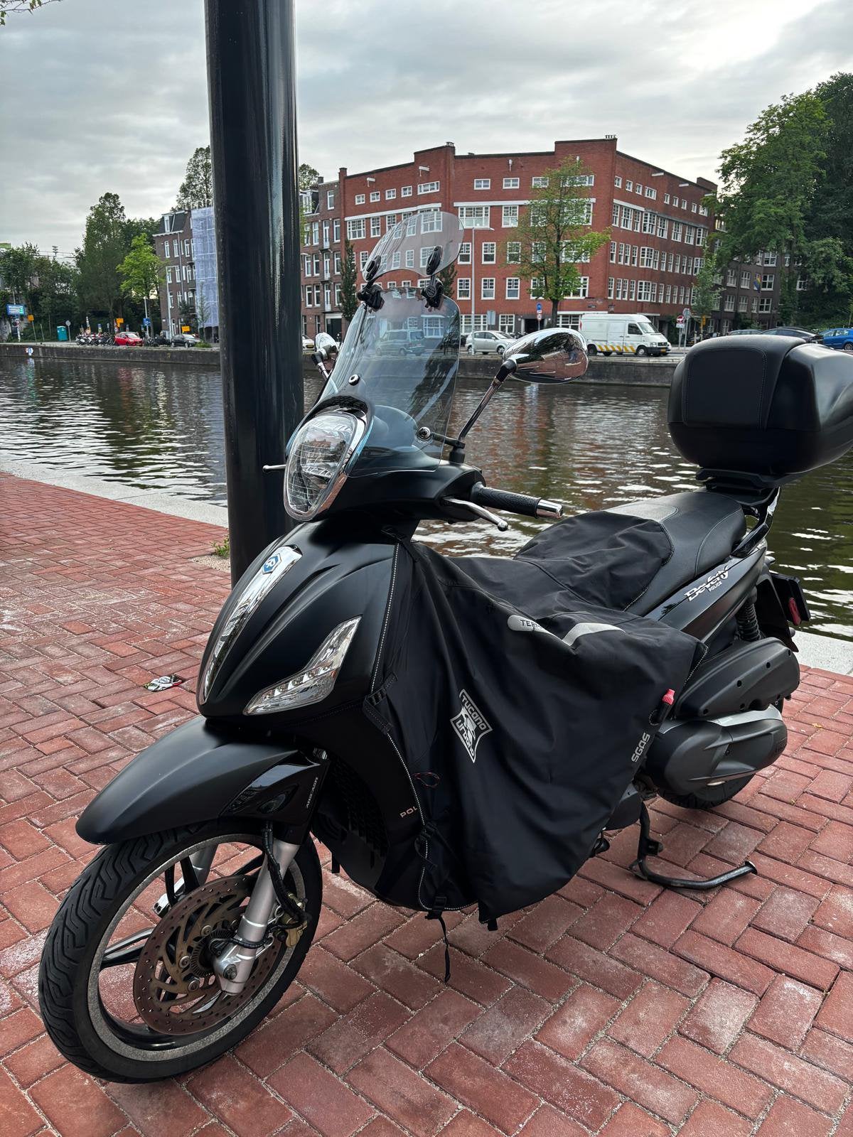 Piaggio Beverly 350 Police 2020, Ophalen, Zo goed als nieuw, Benzine, Overige modellen