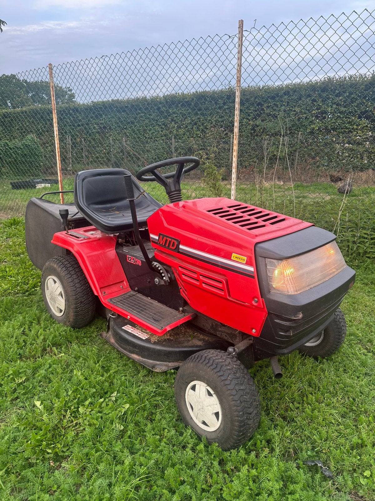 Mtd zitmaaier 12.5pk rijd en maait super, Tuin en Terras, Ophalen, Zo goed als nieuw