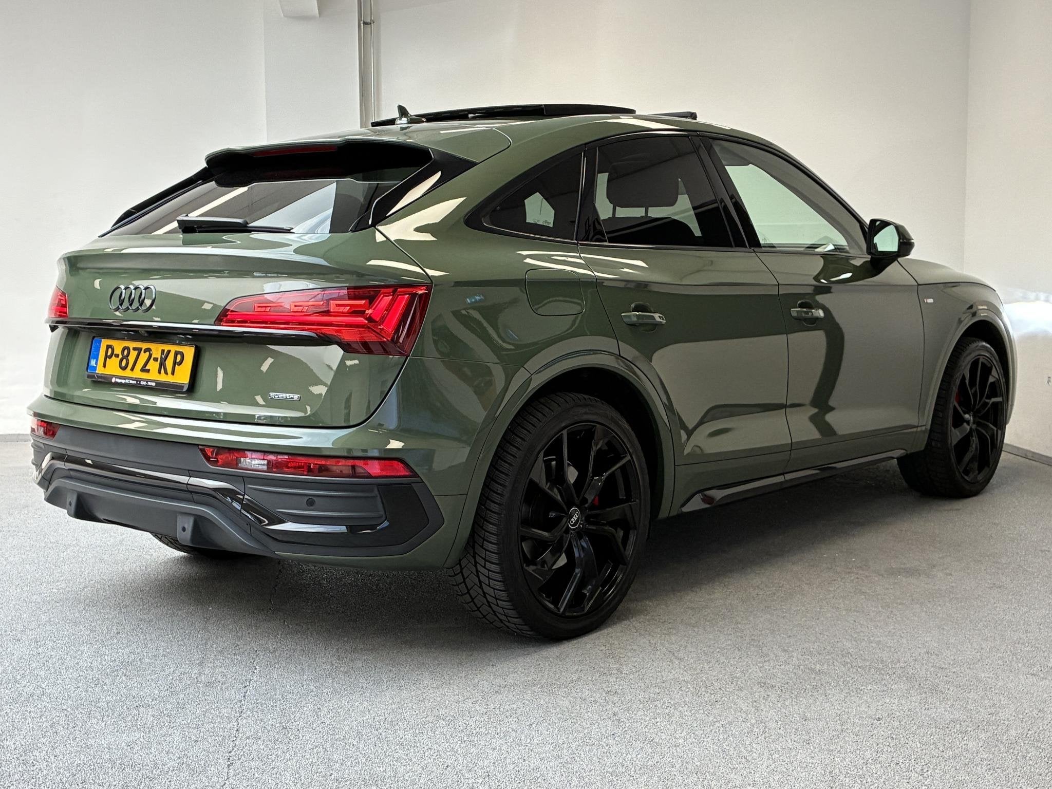 Audi Q5 Sportback 55 TFSI e S edition | PANO | B&O | LUCHTVE, Auto's, 14 kWh, Gebruikt, 4 cilinders, Leder en Stof