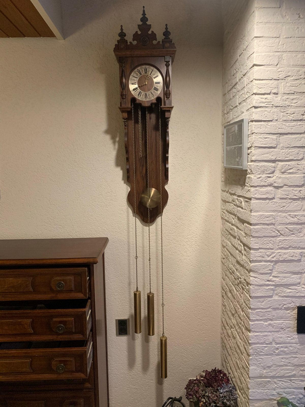 Klassieke Wandklok met Slinger en Gewichten, Ophalen