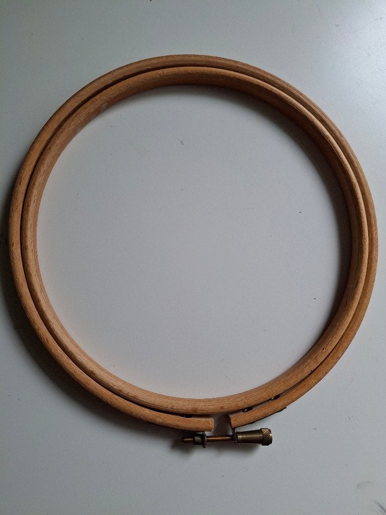 Houten borduurring - Ideaal voor handborduren, Hobby en Vrije tijd, Ophalen of Verzenden, Gebruikt, Handborduren, Onderdeel of Toebehoren