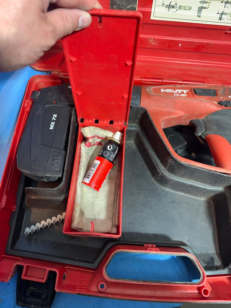 Hilti kruitschiethamer DX 460 met toebehoren, Gebruikt, -, -, Ophalen of Verzenden